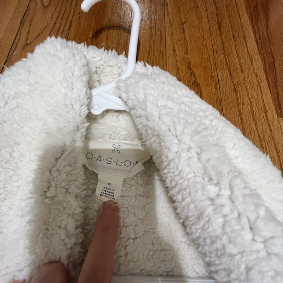 NWT Reversible Suede Green and White Fur Vest - Picture 3 of 4